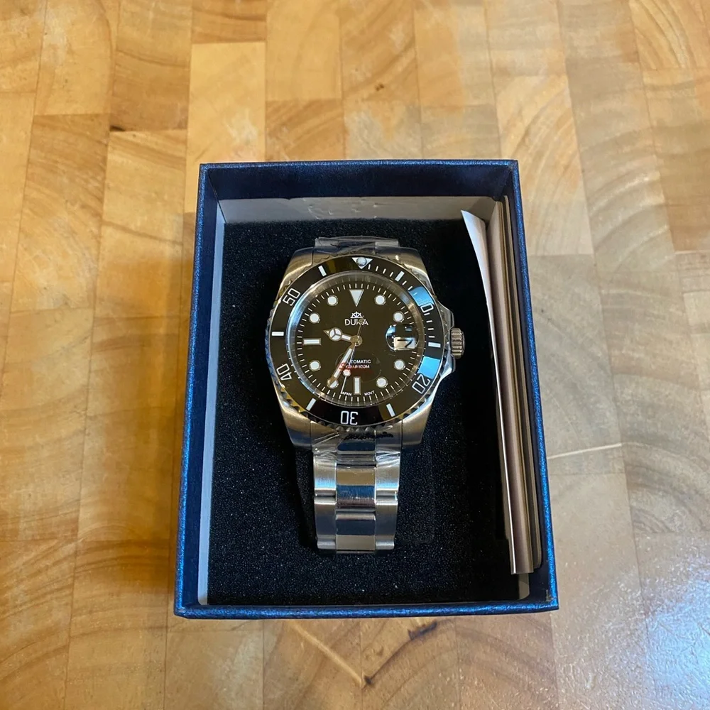 Black and Silver Dive Watch with Rotating Bezel
